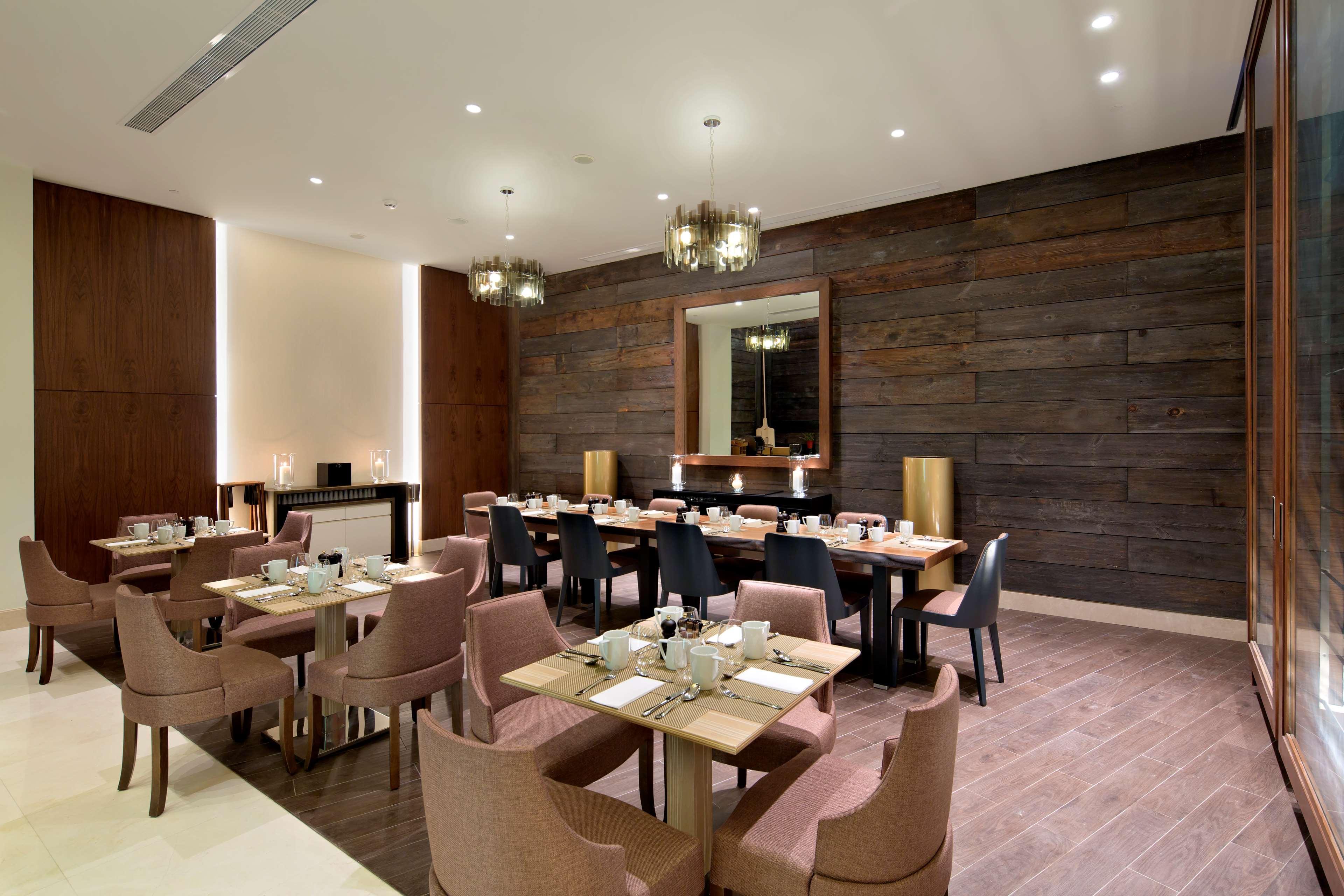 Hilton Batumi Hotel Ngoại thất bức ảnh The restaurant